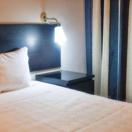 Residencial Principe Guest House Barreiro  Bagian luar foto