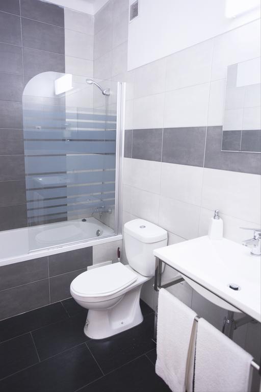Residencial Principe Guest House Barreiro  Bagian luar foto