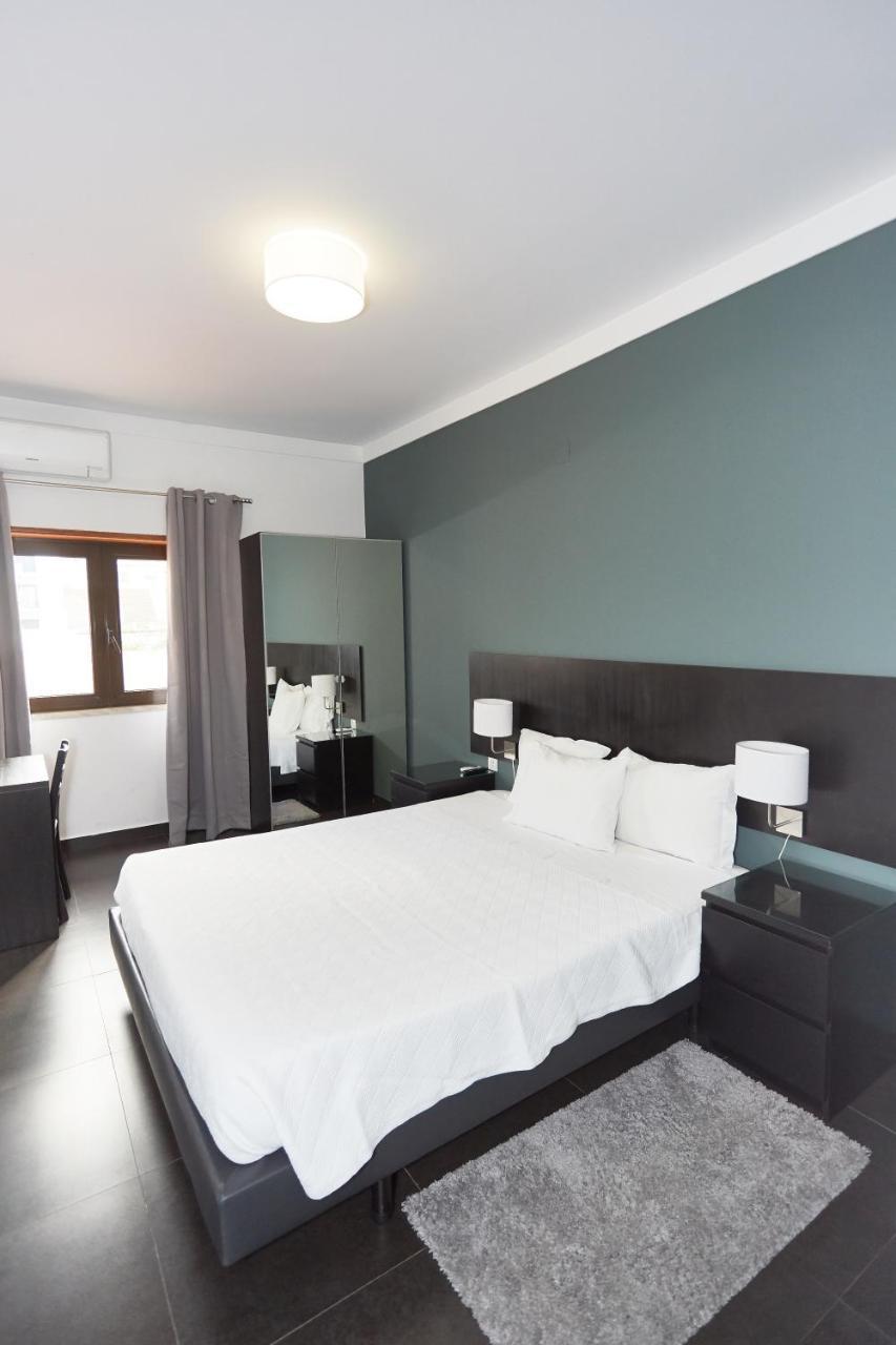 Residencial Principe Guest House Barreiro  Bagian luar foto